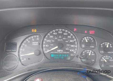 2002 Chevrolet Silverado 1500 z USA, uszkodzony, nr VIN 1GCEK14W82Z171971